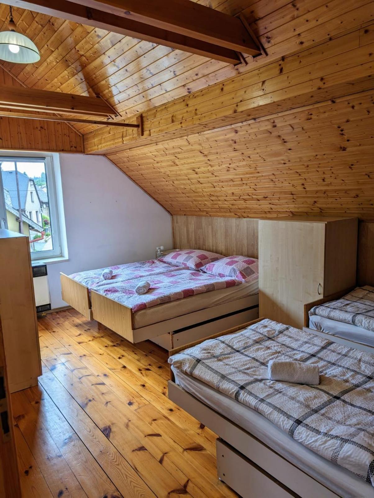Apartman V Pensionu U Holzaepfelu Červený Kostelec 外观 照片